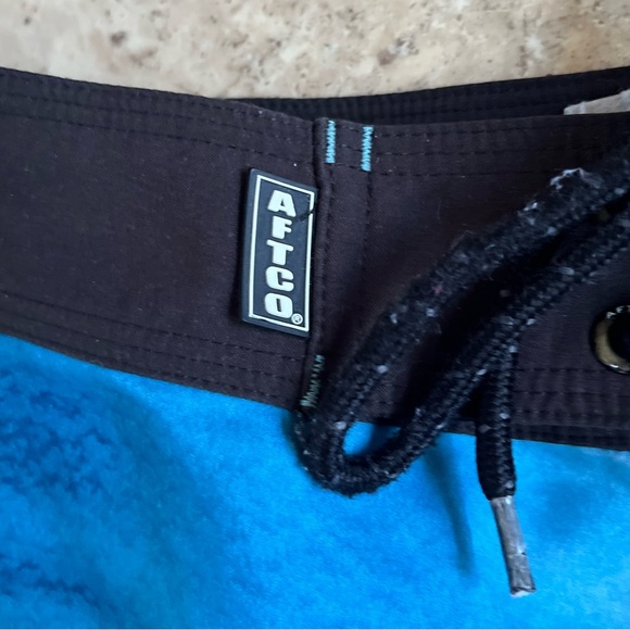 Aftco Shorts Trunks Men’s Size 25 Blue Water Nylon Fishing Outdoor Swimming - Picture 3 of 10